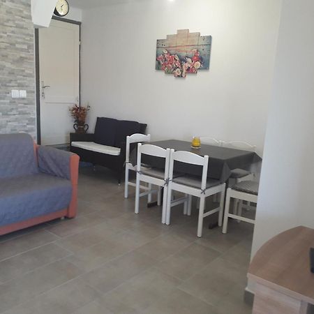 Apartmani Roza Lopar Room photo