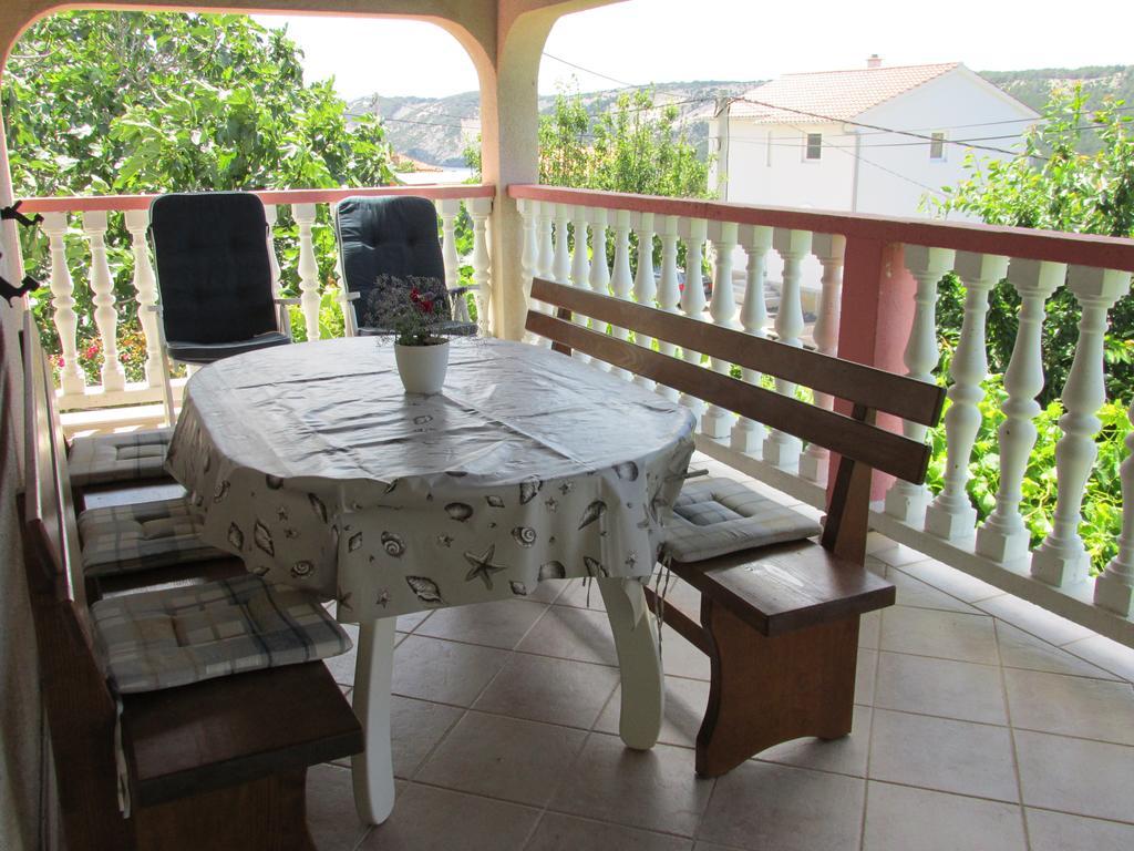 Apartmani Roza Lopar Exterior photo