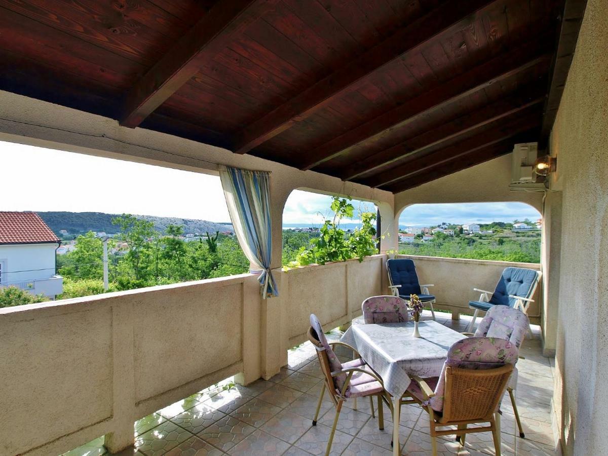 Apartmani Roza Lopar Exterior photo